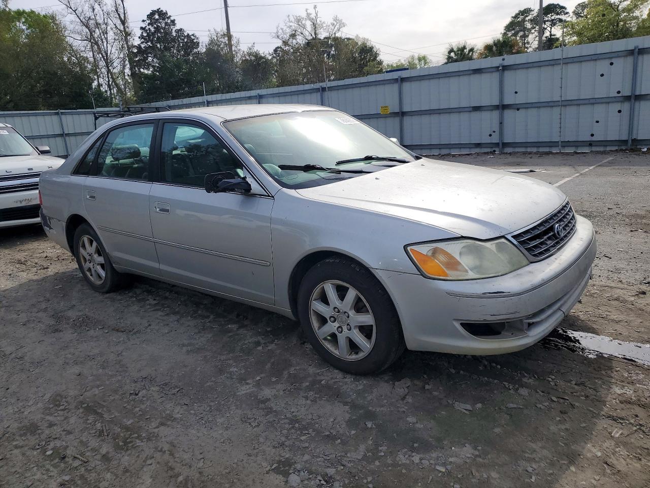 2004 TOYOTA AVALON XL photo 7