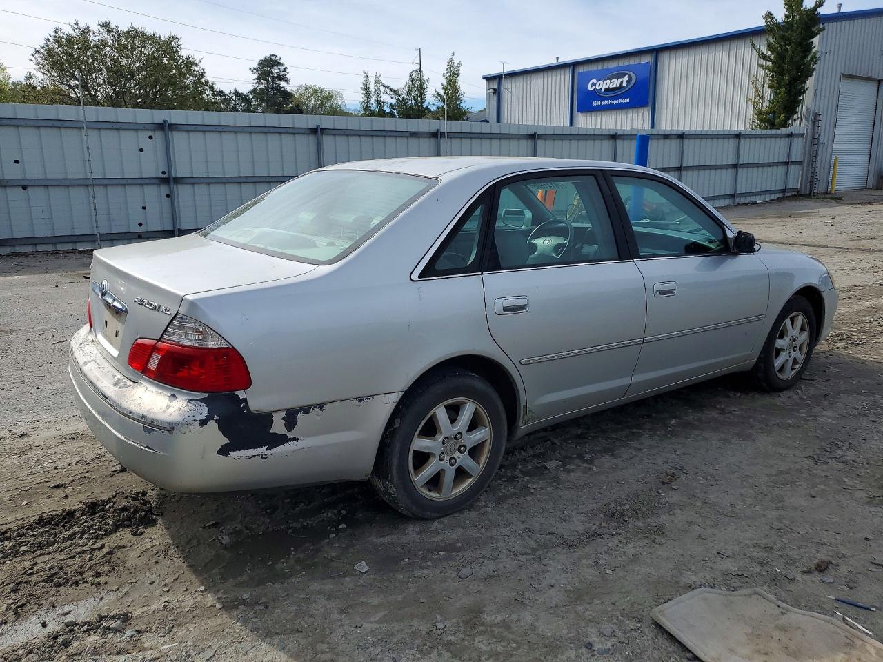 2004 TOYOTA AVALON XL photo 5