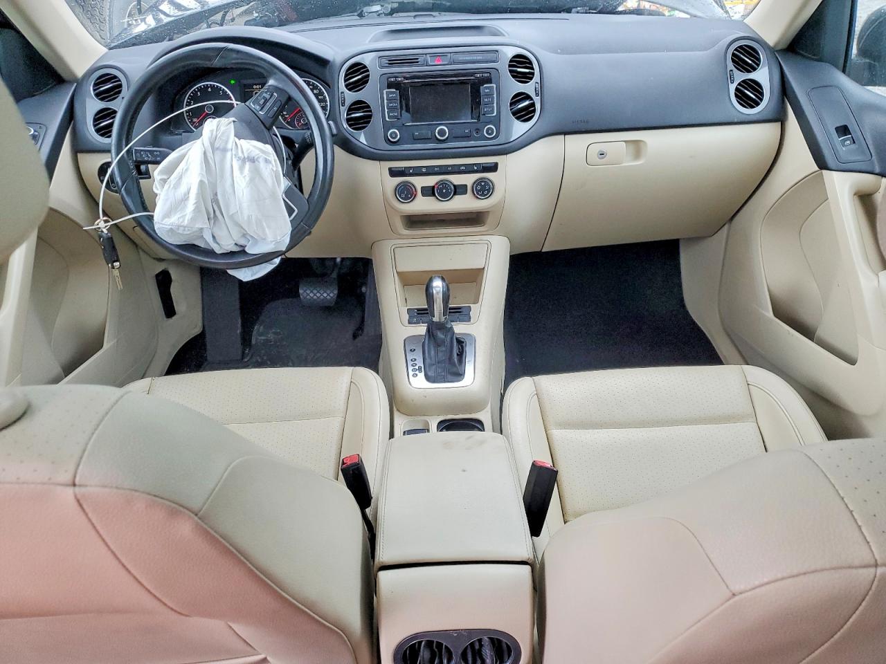 2013 VOLKSWAGEN TIGUAN S photo 15