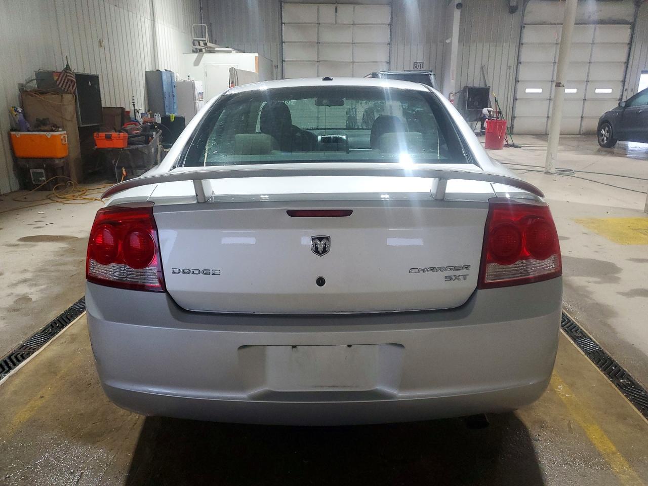 2009 DODGE CHARGER SXT photo 6