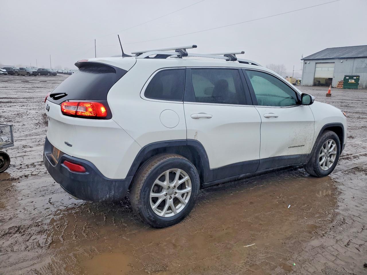 2016 JEEP CHEROKEE LATITUDE photo 5