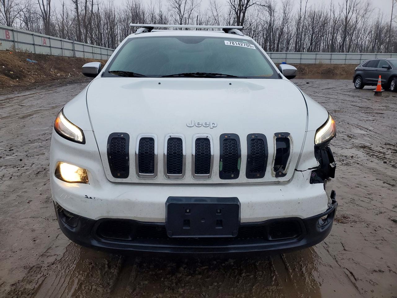 2016 JEEP CHEROKEE LATITUDE photo 9