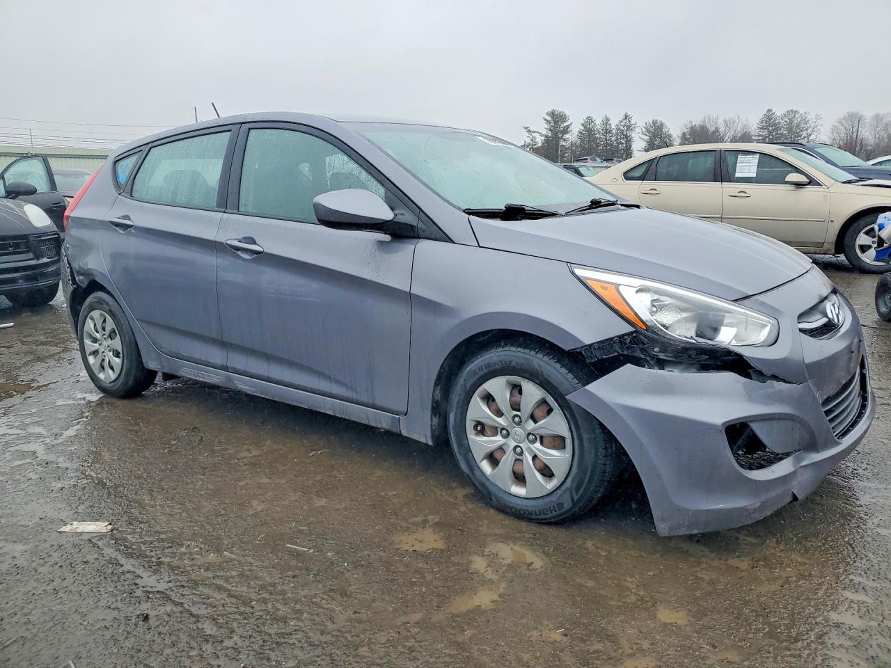 2017 HYUNDAI ACCENT SE photo 10