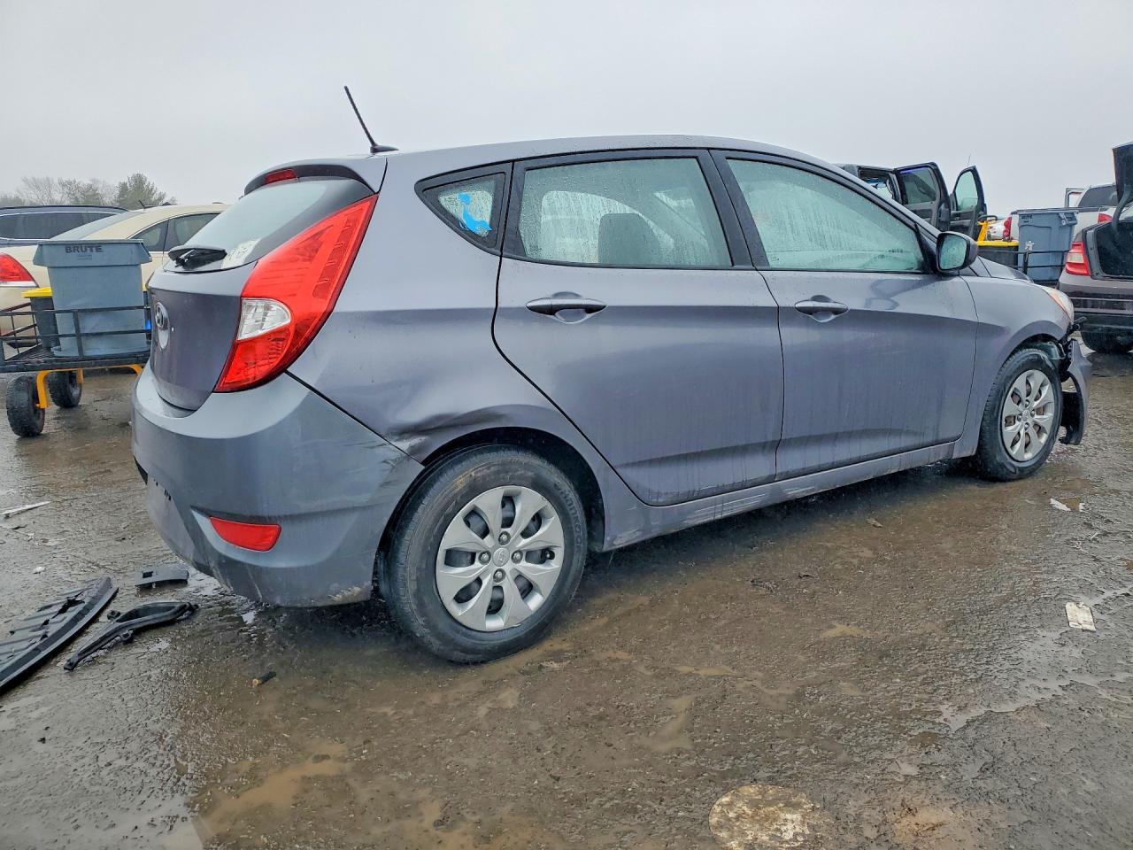 2017 HYUNDAI ACCENT SE photo 7