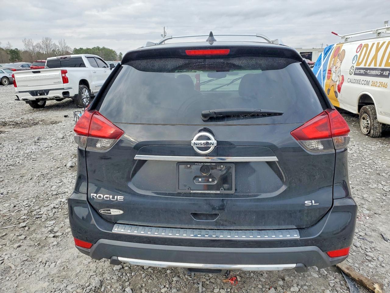 2017 NISSAN ROGUE S photo 6
