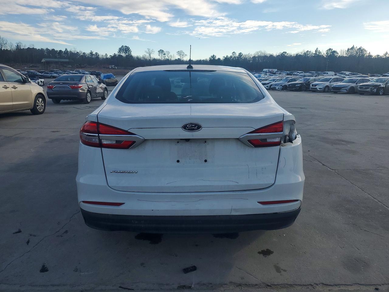 2019 FORD FUSION S photo 6
