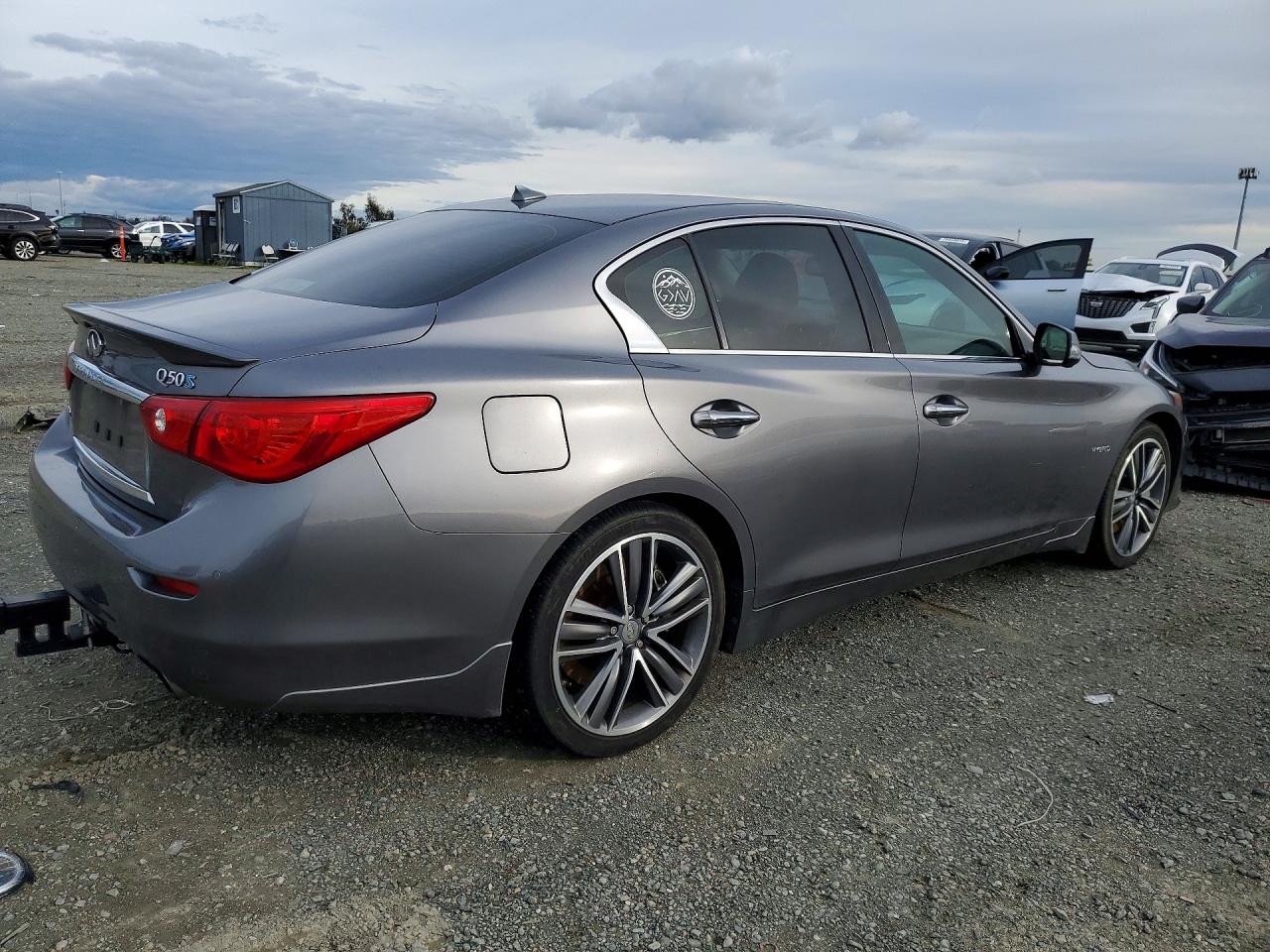 2015 INFINITI Q50 HYBRID PREMIUM photo 5