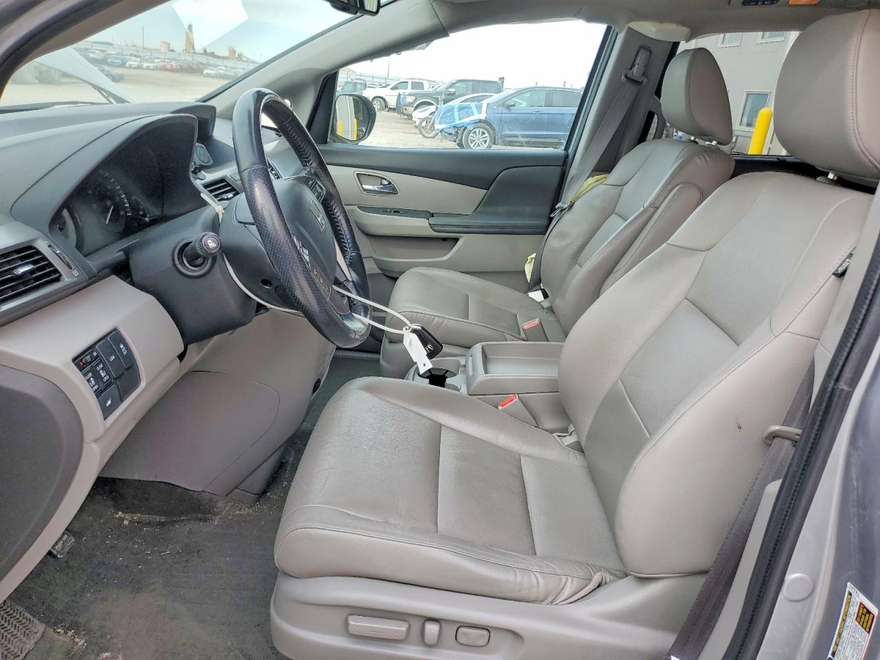 2016 HONDA ODYSSEY EXL photo 13
