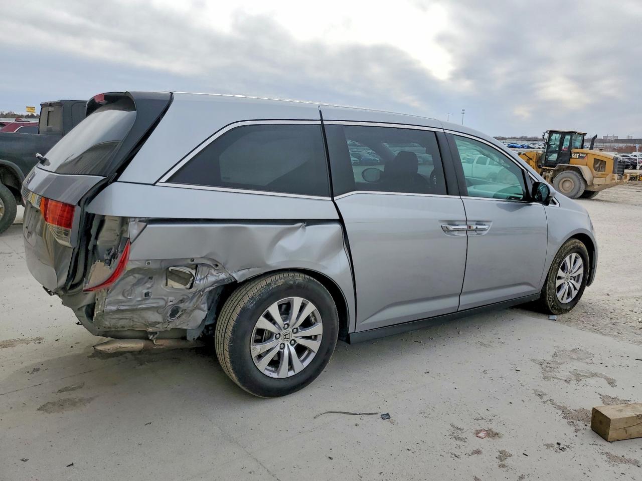 2016 HONDA ODYSSEY EXL photo 5