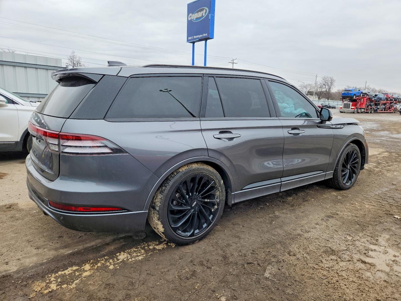 2025 LINCOLN AVIATOR RESERVE photo 9