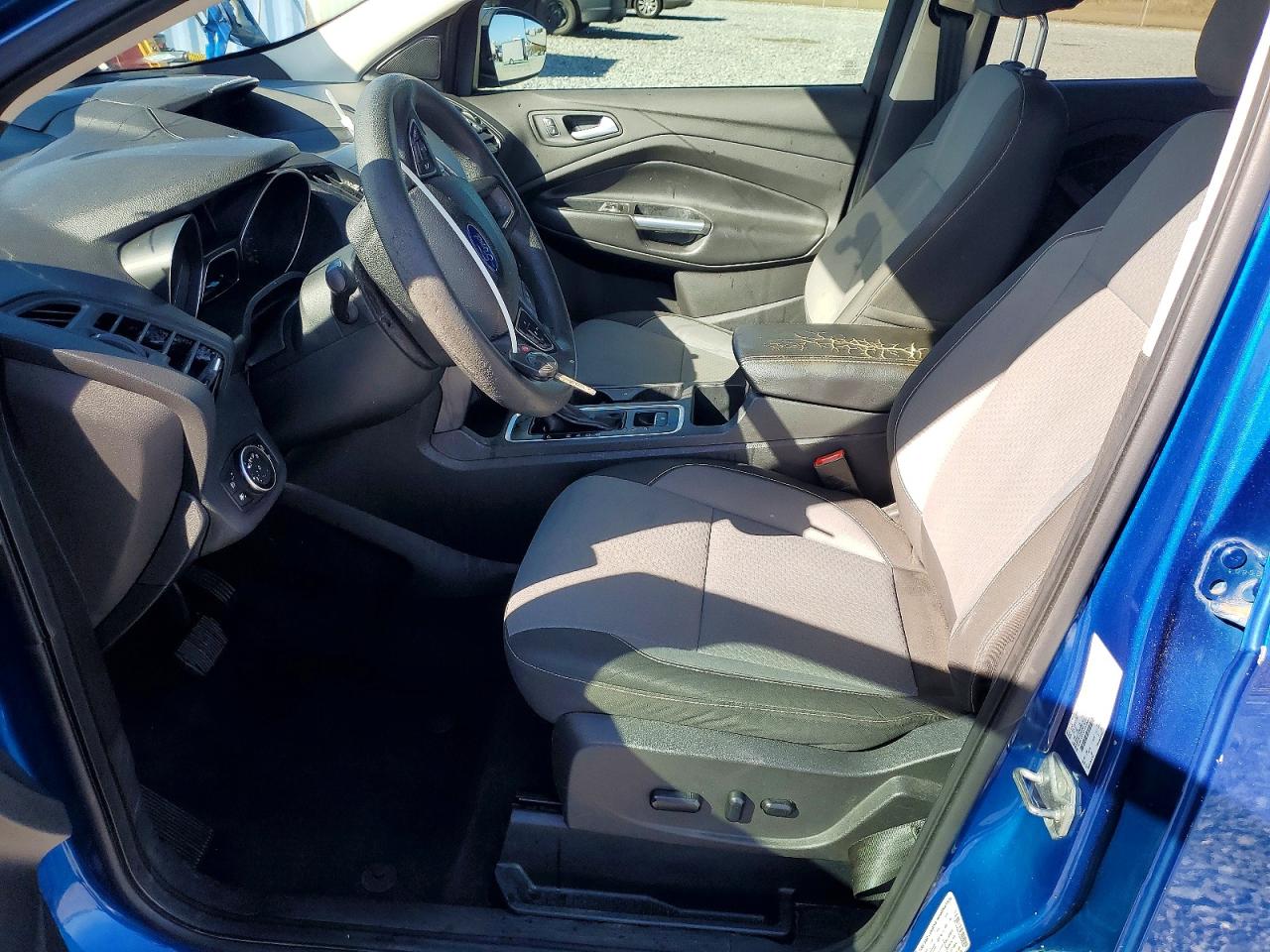 2017 FORD ESCAPE SE photo 13