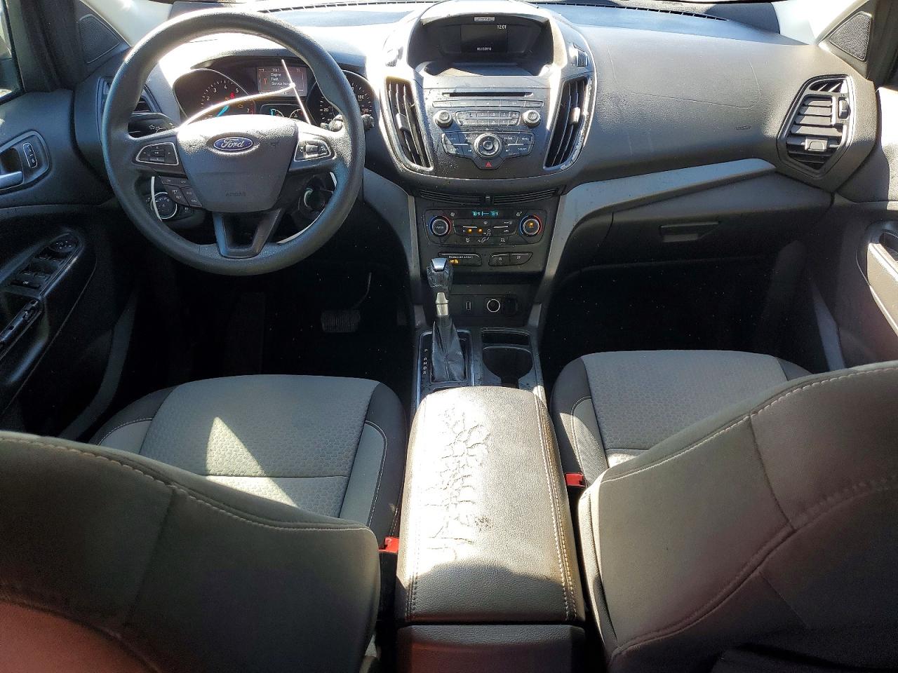 2017 FORD ESCAPE SE photo 15