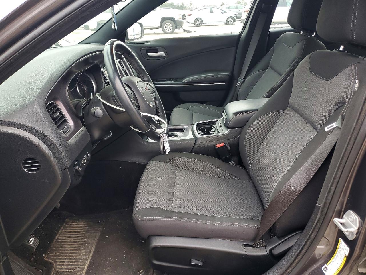 2018 DODGE CHARGER SXT photo 13