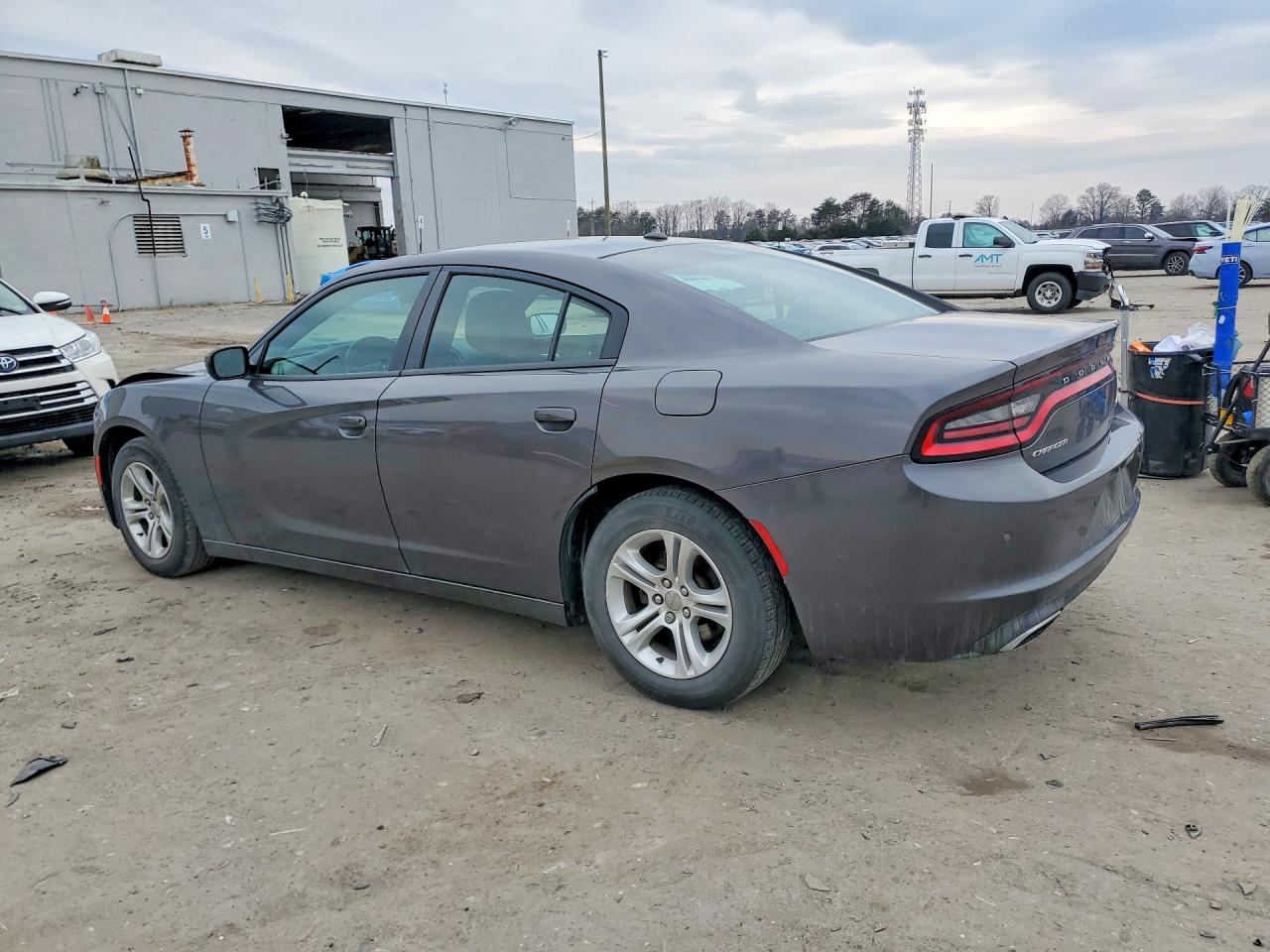 2018 DODGE CHARGER SXT photo 3