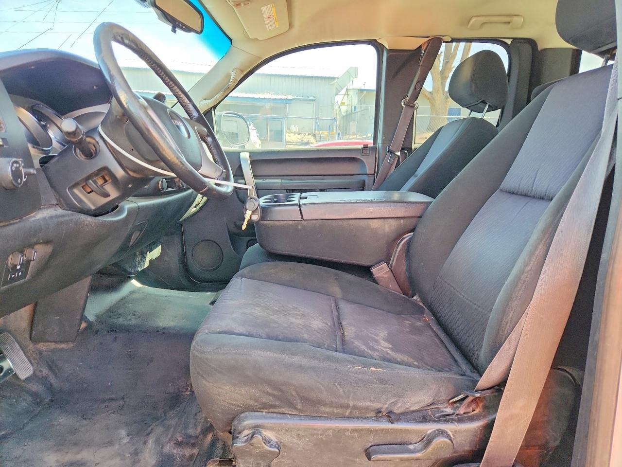 2011 GMC SIERRA C2500 SLE photo 19