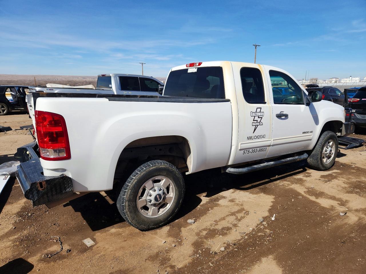 2011 GMC SIERRA C2500 SLE photo 7
