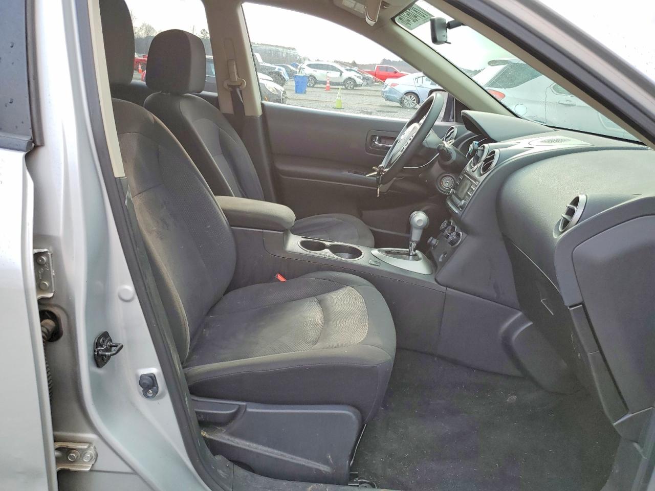 2013 NISSAN ROGUE photo 7