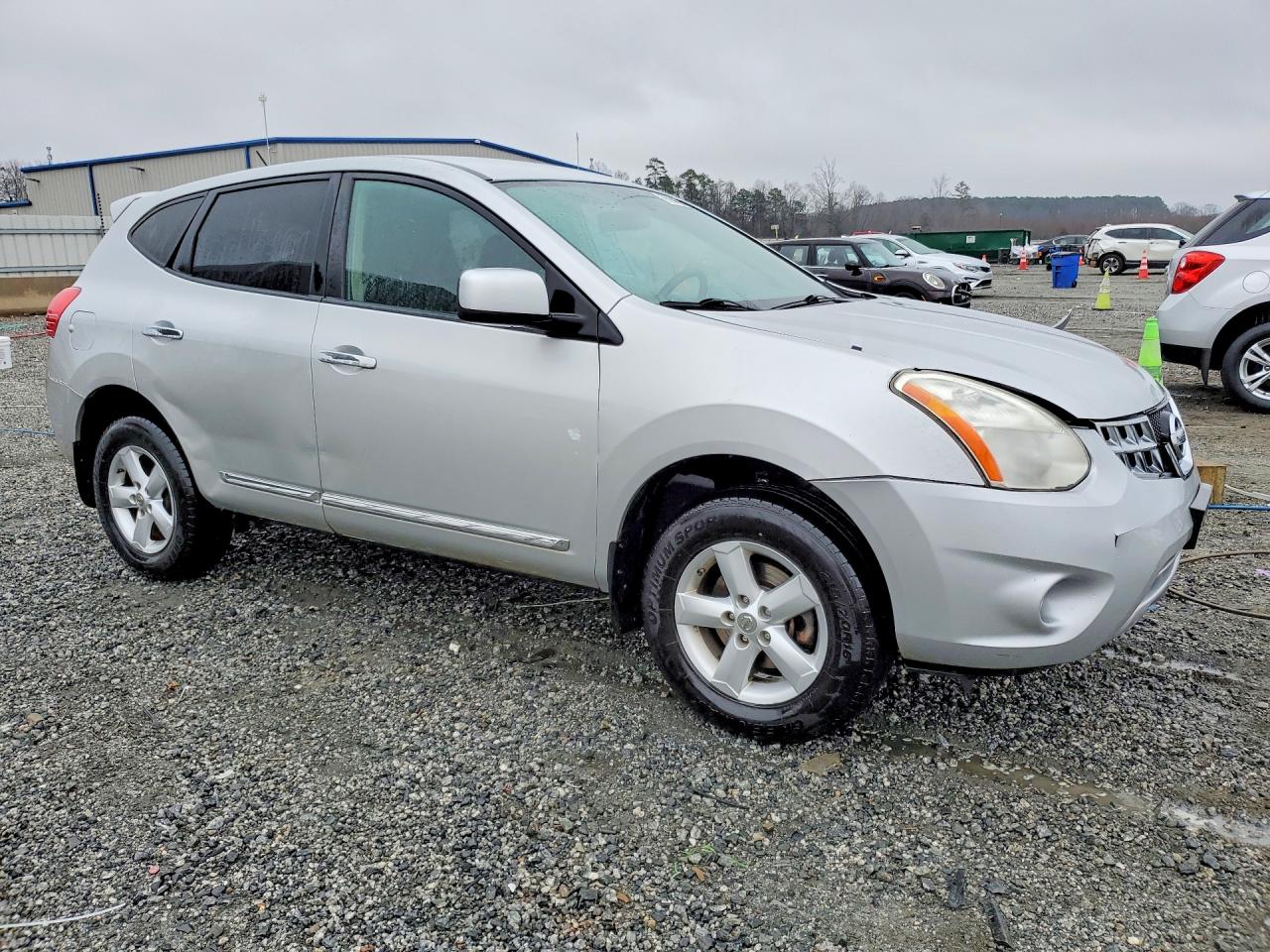 2013 NISSAN ROGUE photo 4