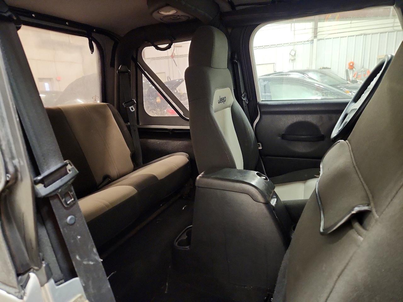 2004 JEEP WRANGLER X photo 19