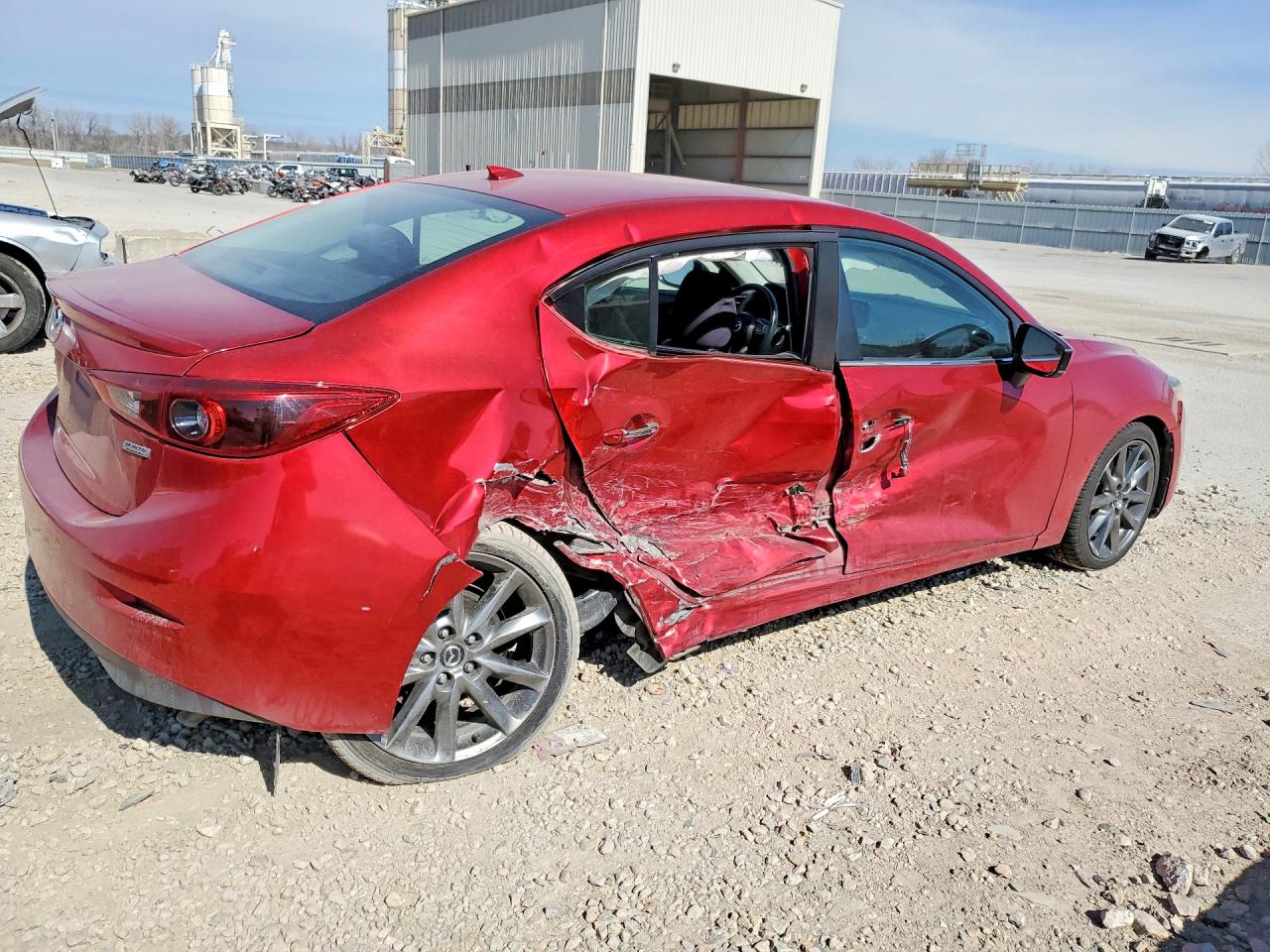 2018 MAZD 3 GRAND TOURING photo 5