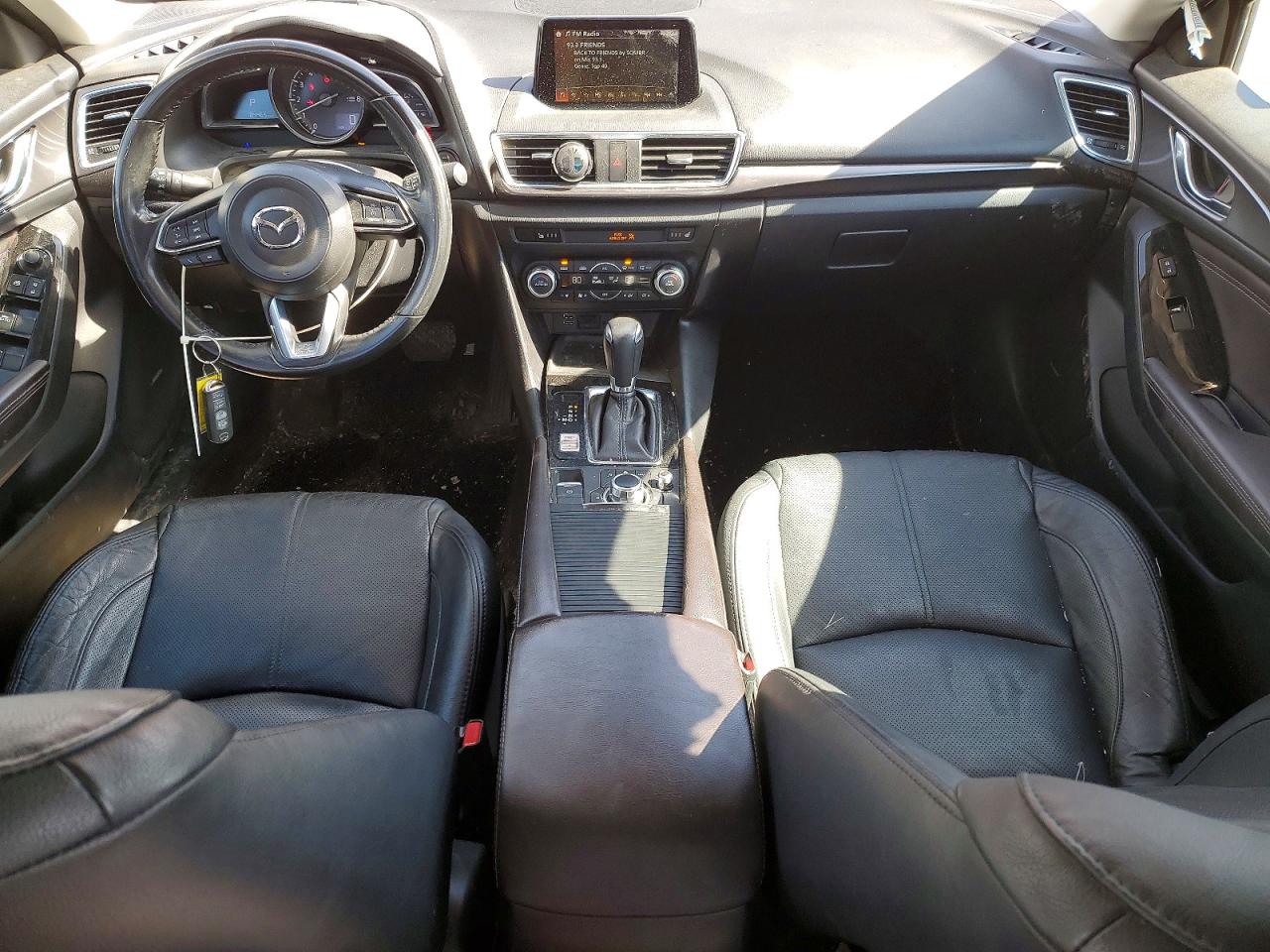 2018 MAZD 3 GRAND TOURING photo 15