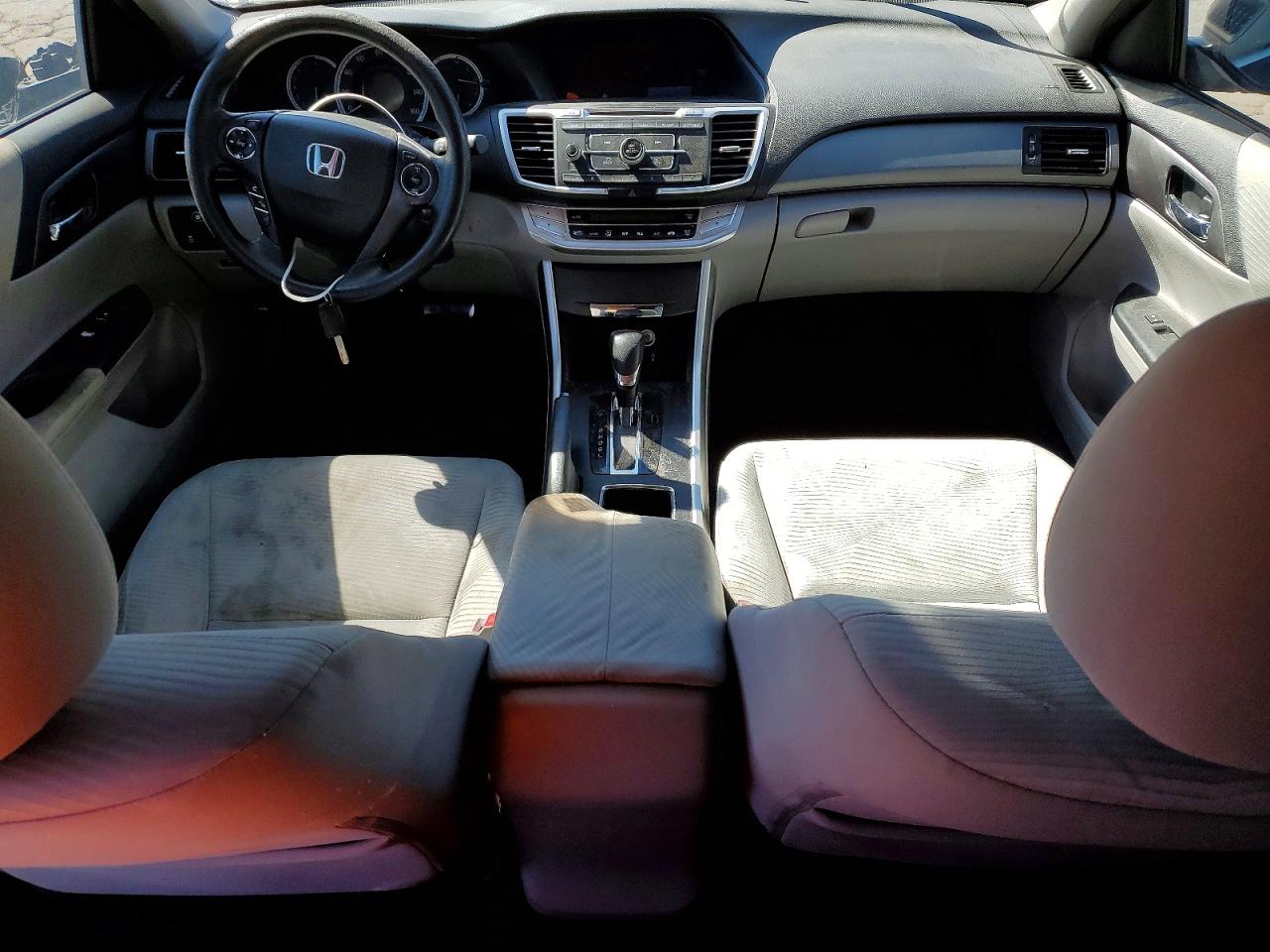 2015 HONDA ACCORD LX photo 15