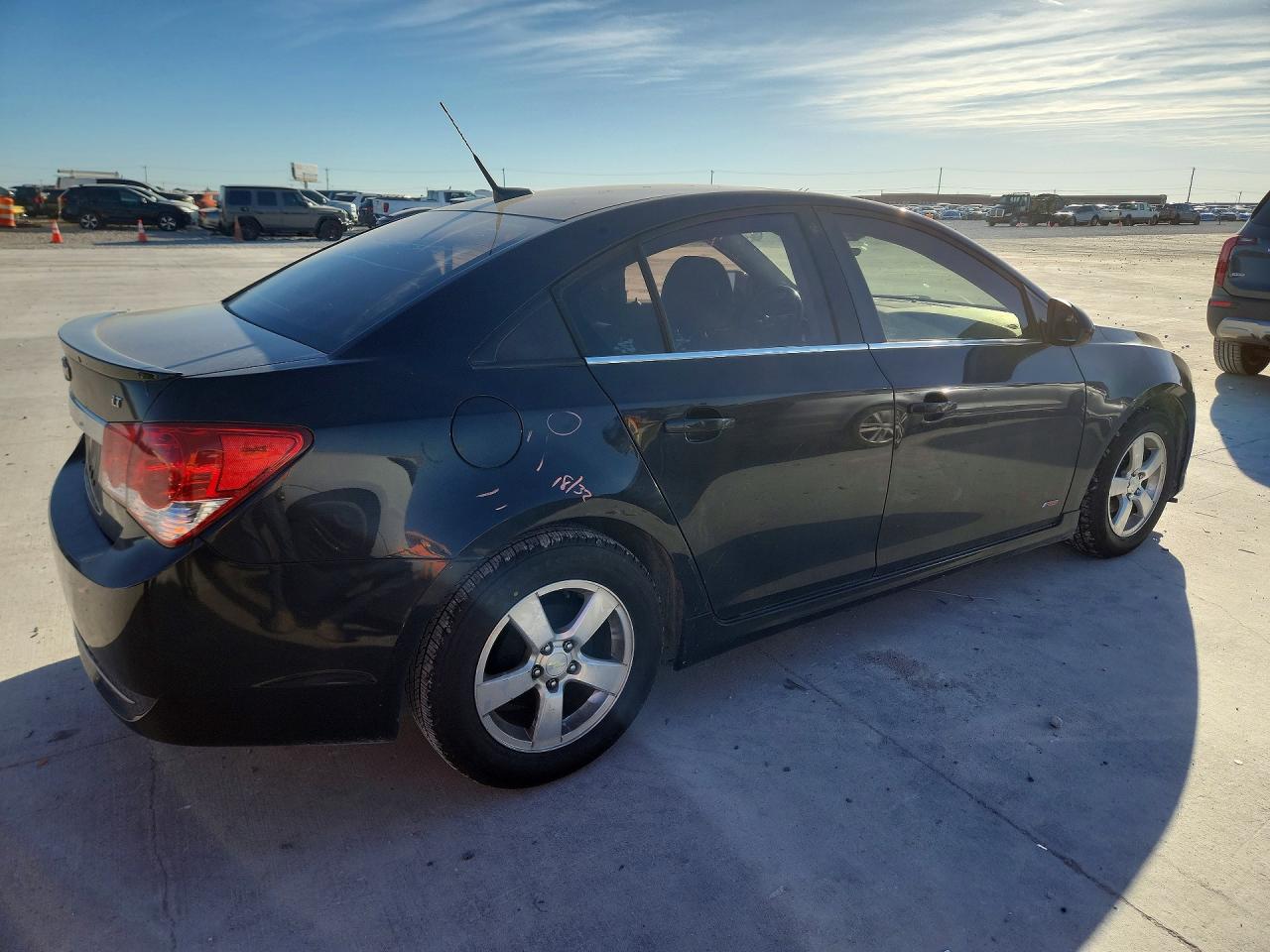 2013 CHEVROLET CRUZE LT photo 3