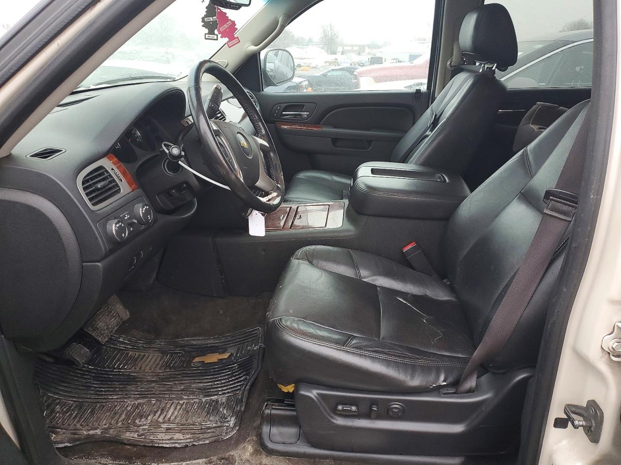 2013 CHEVROLET SUBURBAN K1500 LTZ photo 7