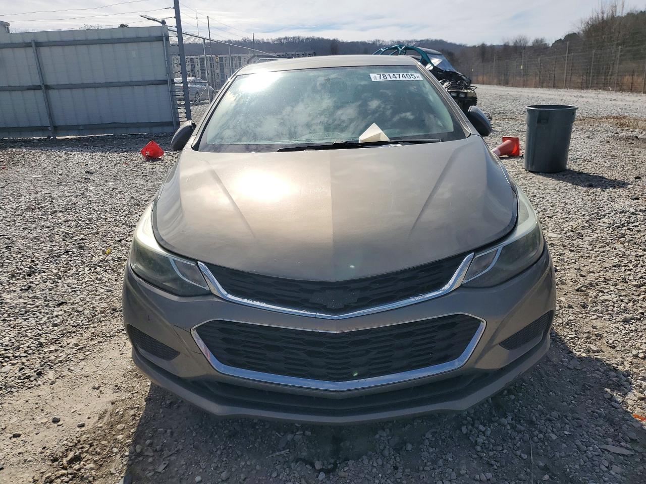 2017 CHEVROLET CRUZE LT photo 9