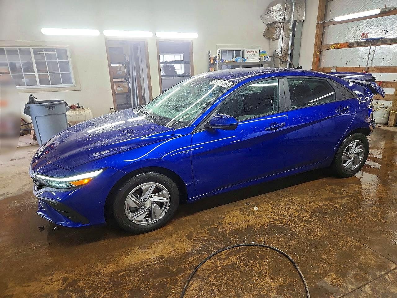 2024 HYUNDAI ELANTRA