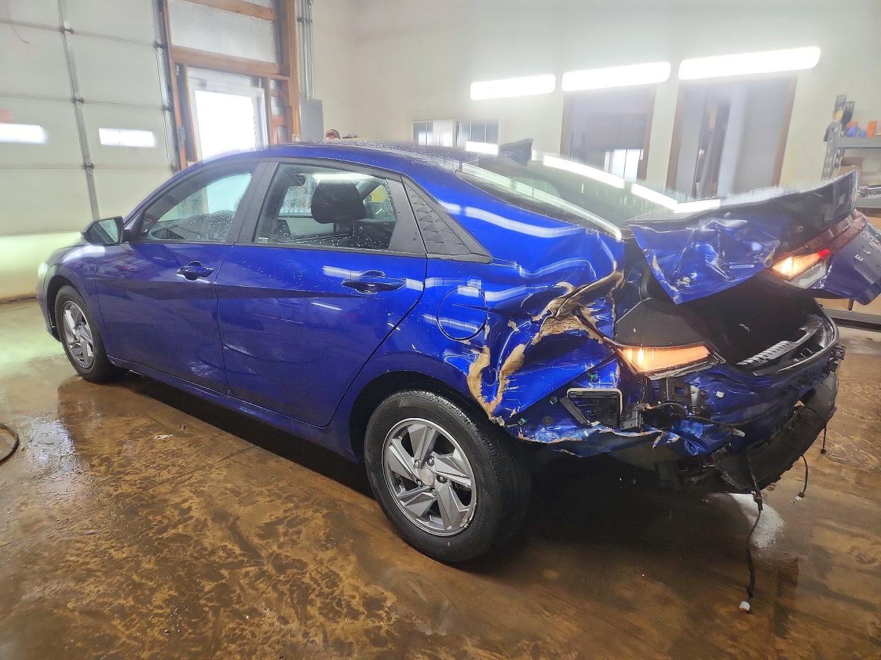2024 HYUNDAI ELANTRA SE photo 3