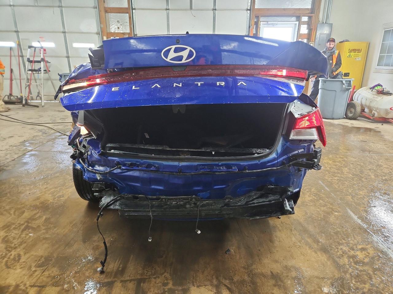 2024 HYUNDAI ELANTRA SE photo 11