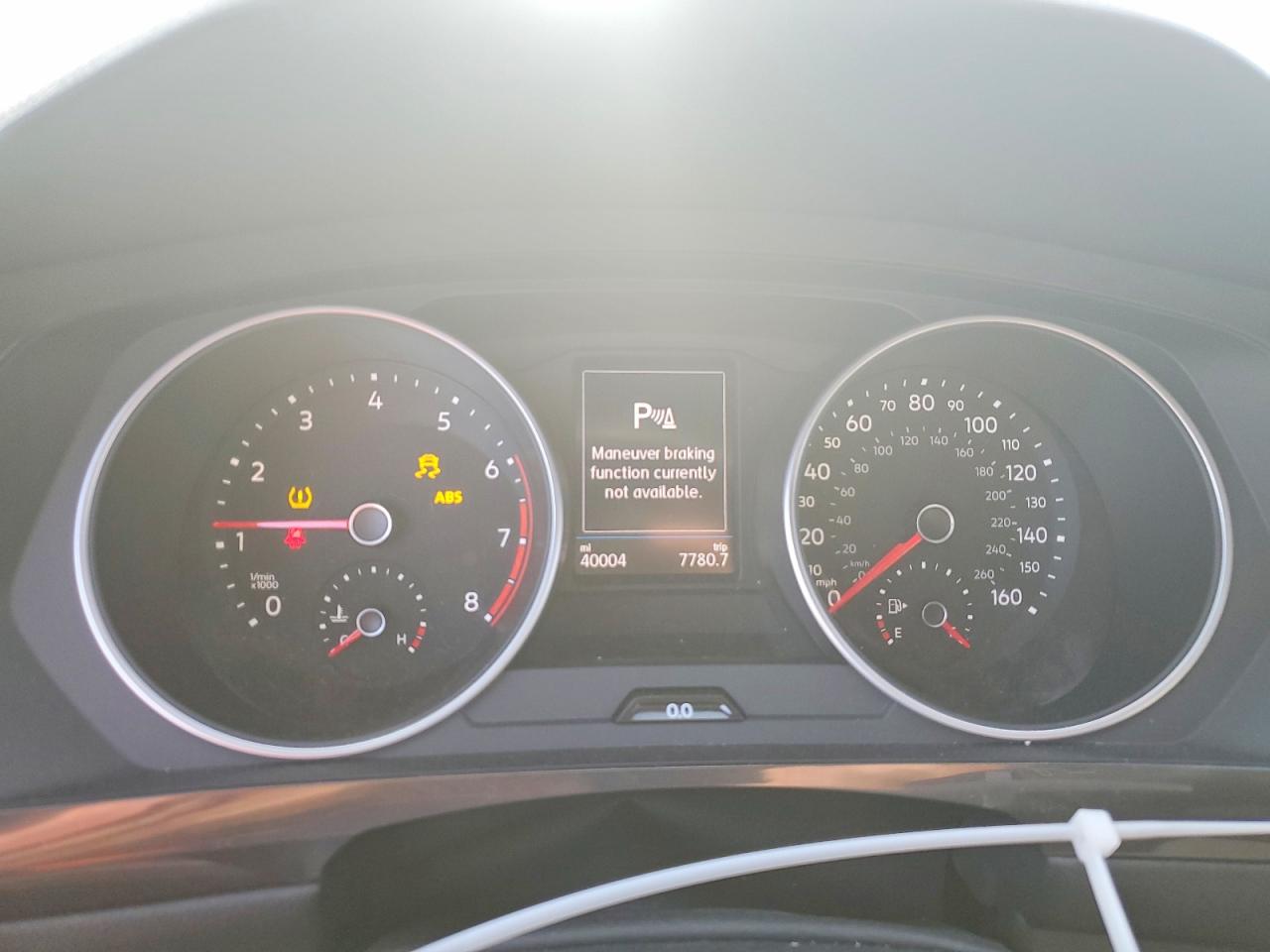 2021 VOLKSWAGEN TIGUAN SE photo 9