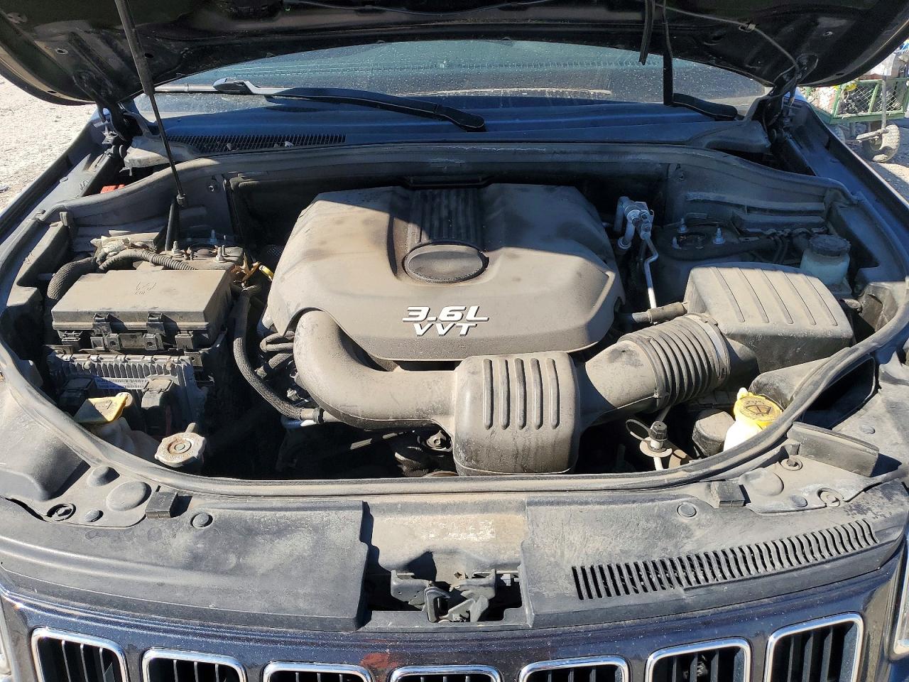2014 JEEP GRAND CHEROKEE LAREDO photo 23
