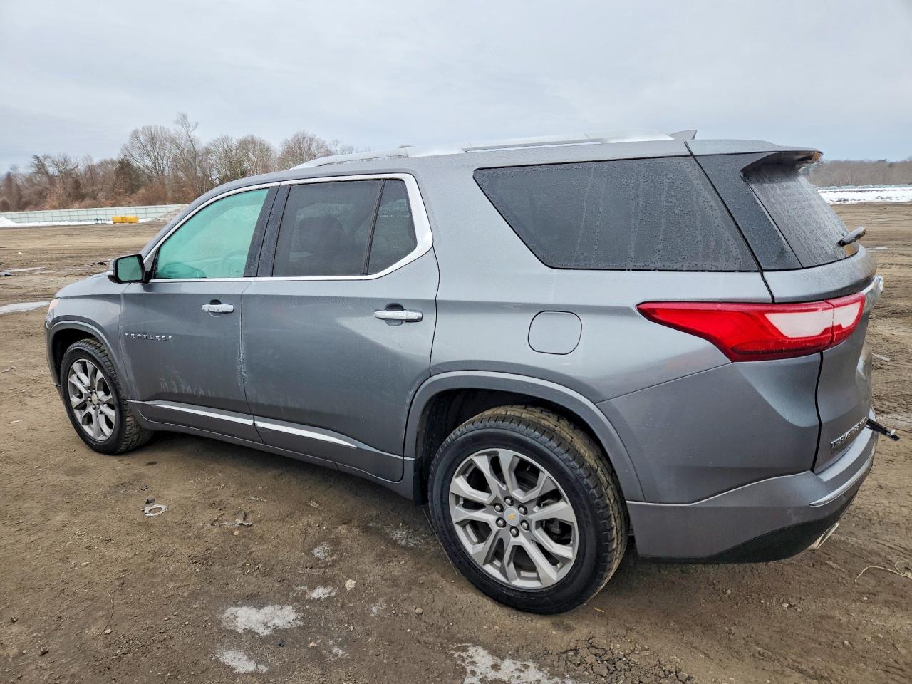 2019 CHEVROLET TRAVERSE PREMIER photo 3