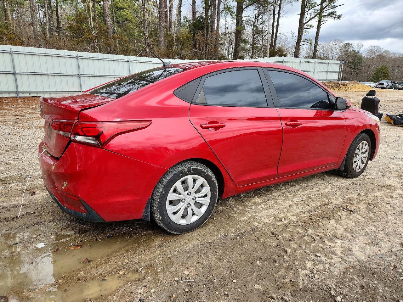 2019 HYUNDAI ACCENT SE photo 3