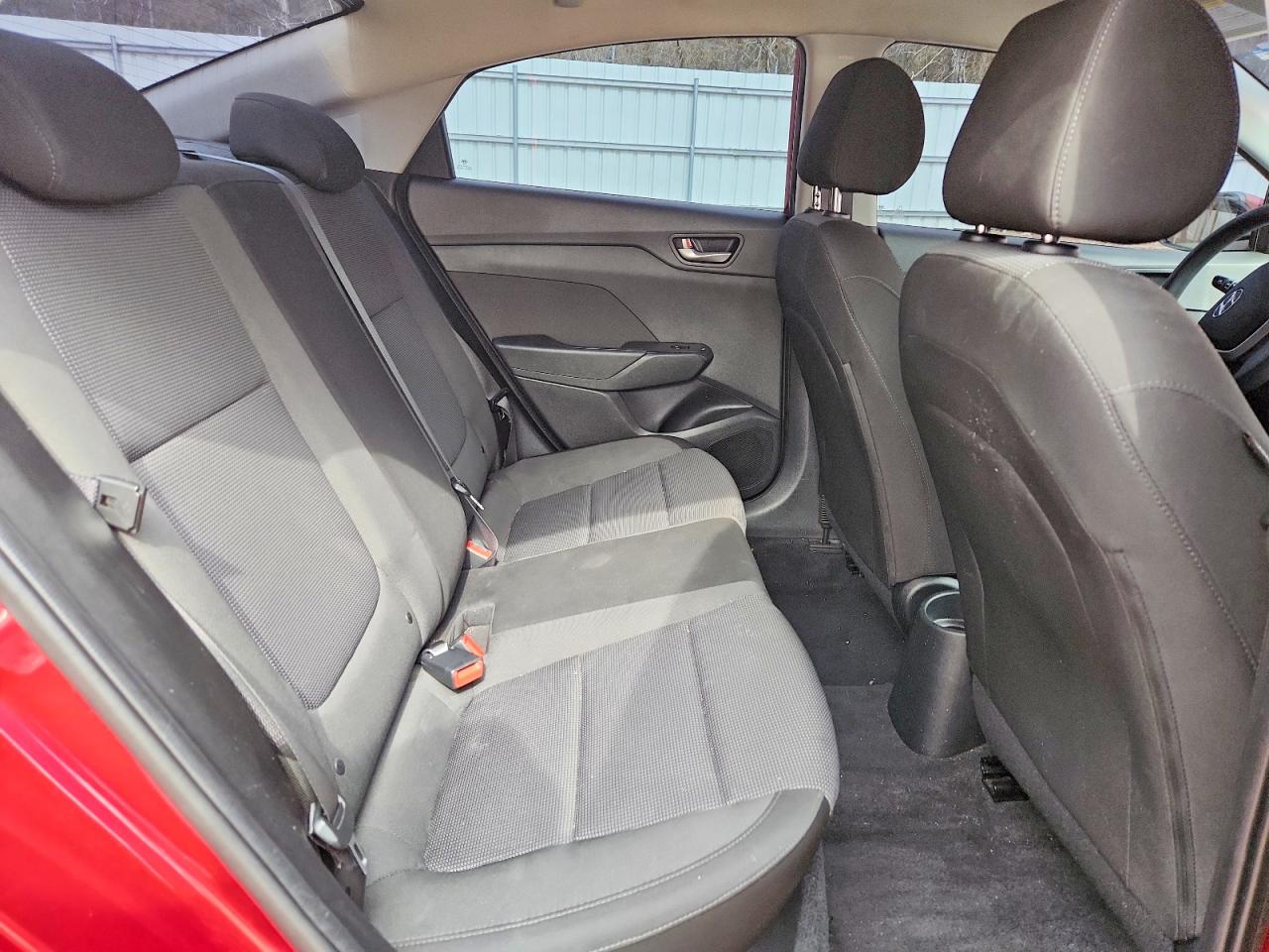 2019 HYUNDAI ACCENT SE photo 10