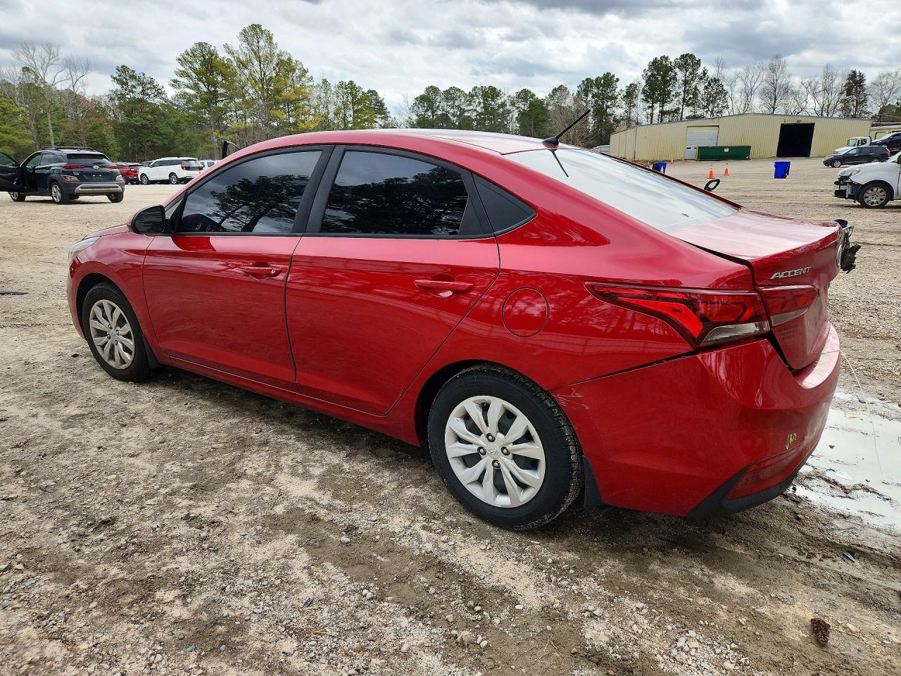 2019 HYUNDAI ACCENT SE photo 2