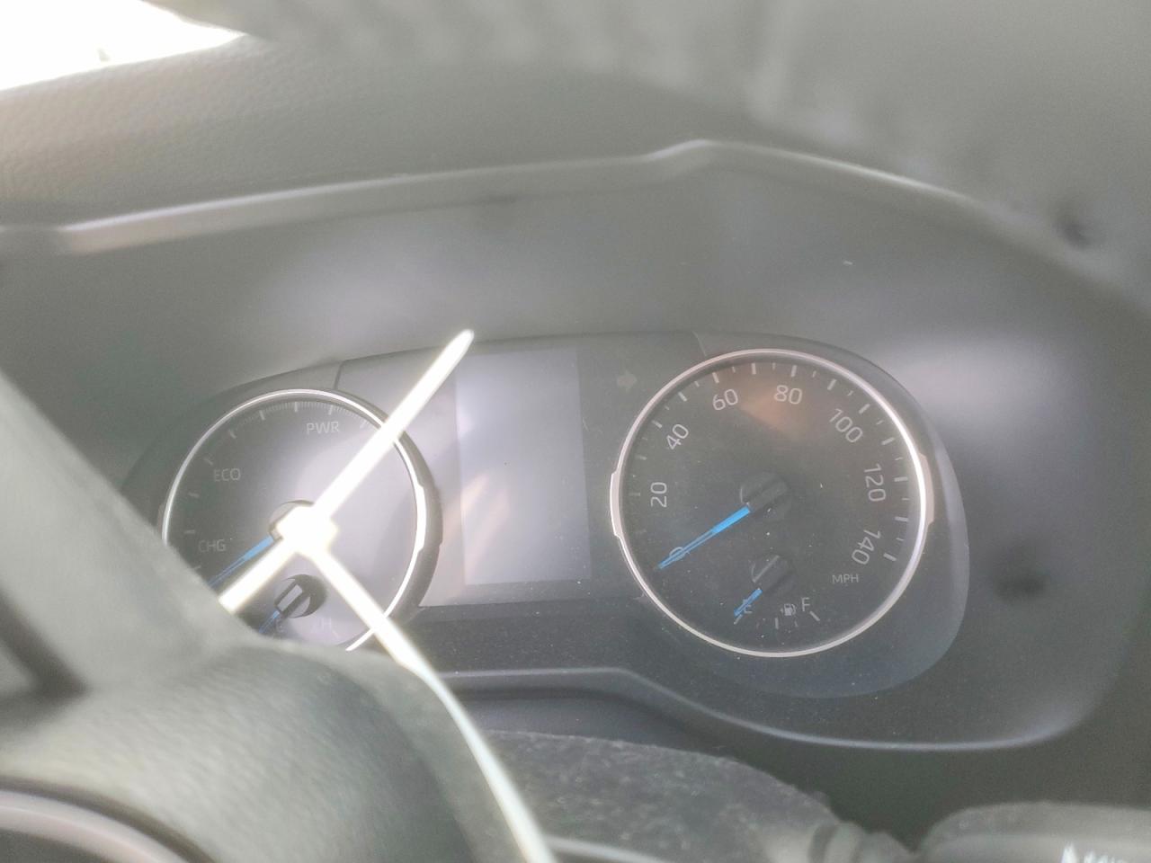 2019 TOYOTA RAV4 photo 9