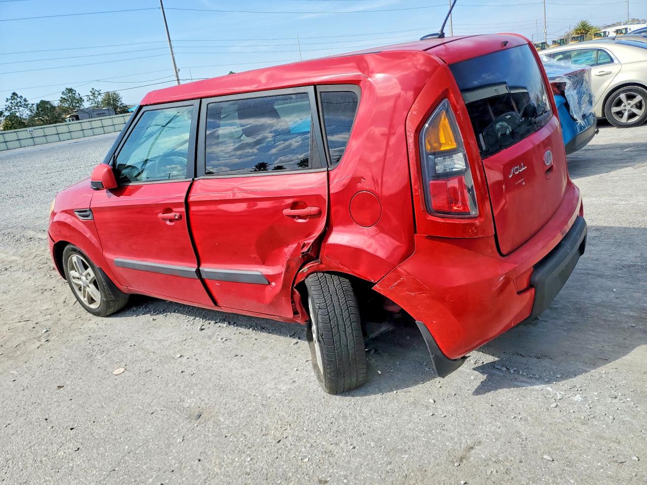 2011 KIA SOUL + photo 2