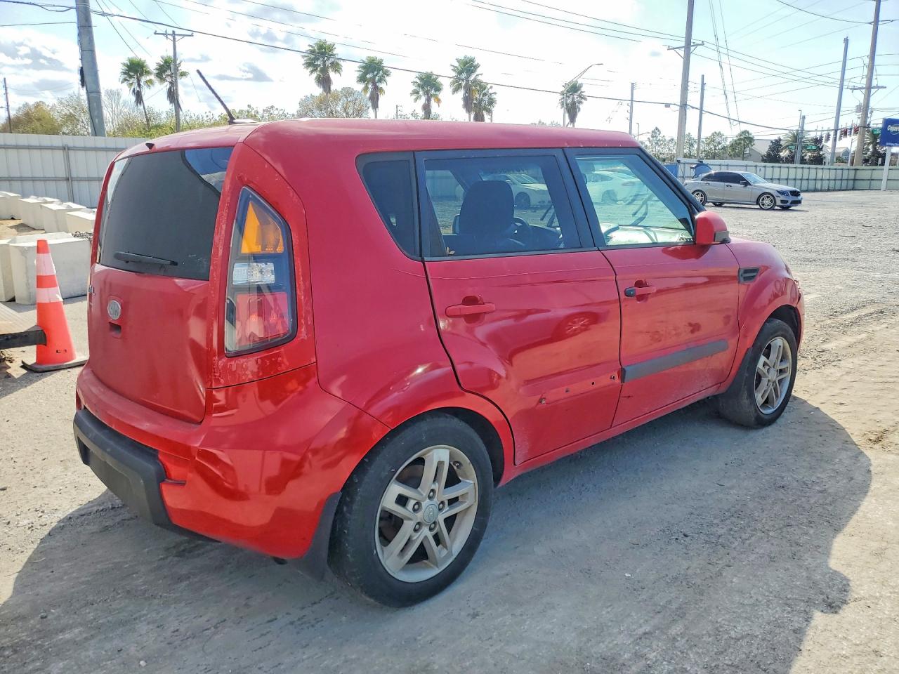 2011 KIA SOUL + photo 3