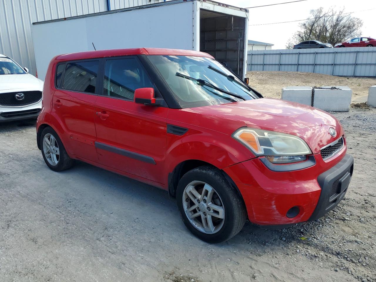 2011 KIA SOUL + photo 4