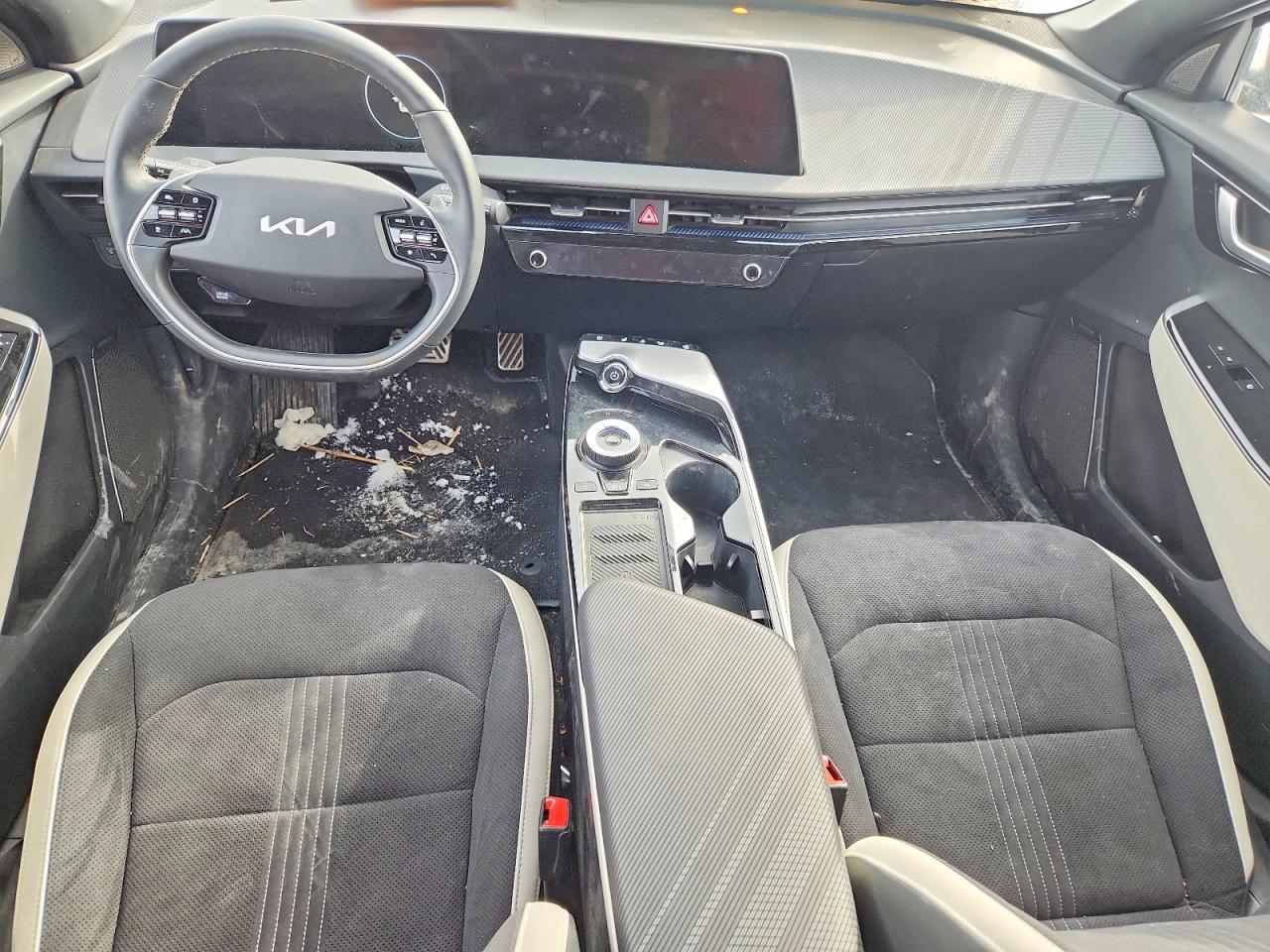 2024 KIA EV6 GT LINE photo 22