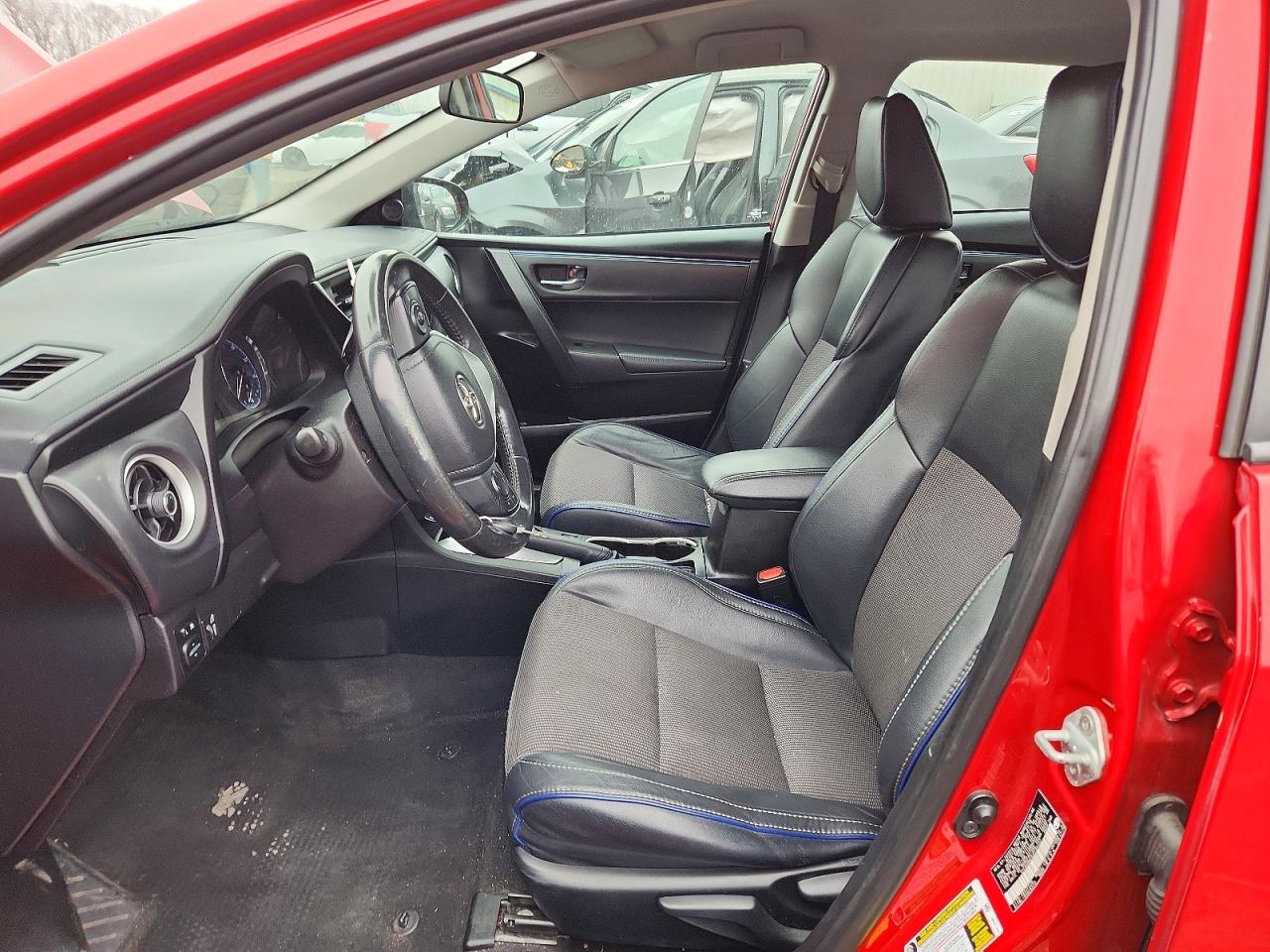 2018 TOYOTA COROLLA SE photo 13