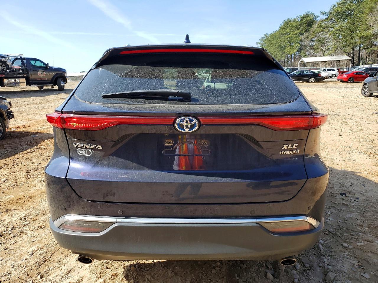2021 TOYOTA VENZA LE photo 16