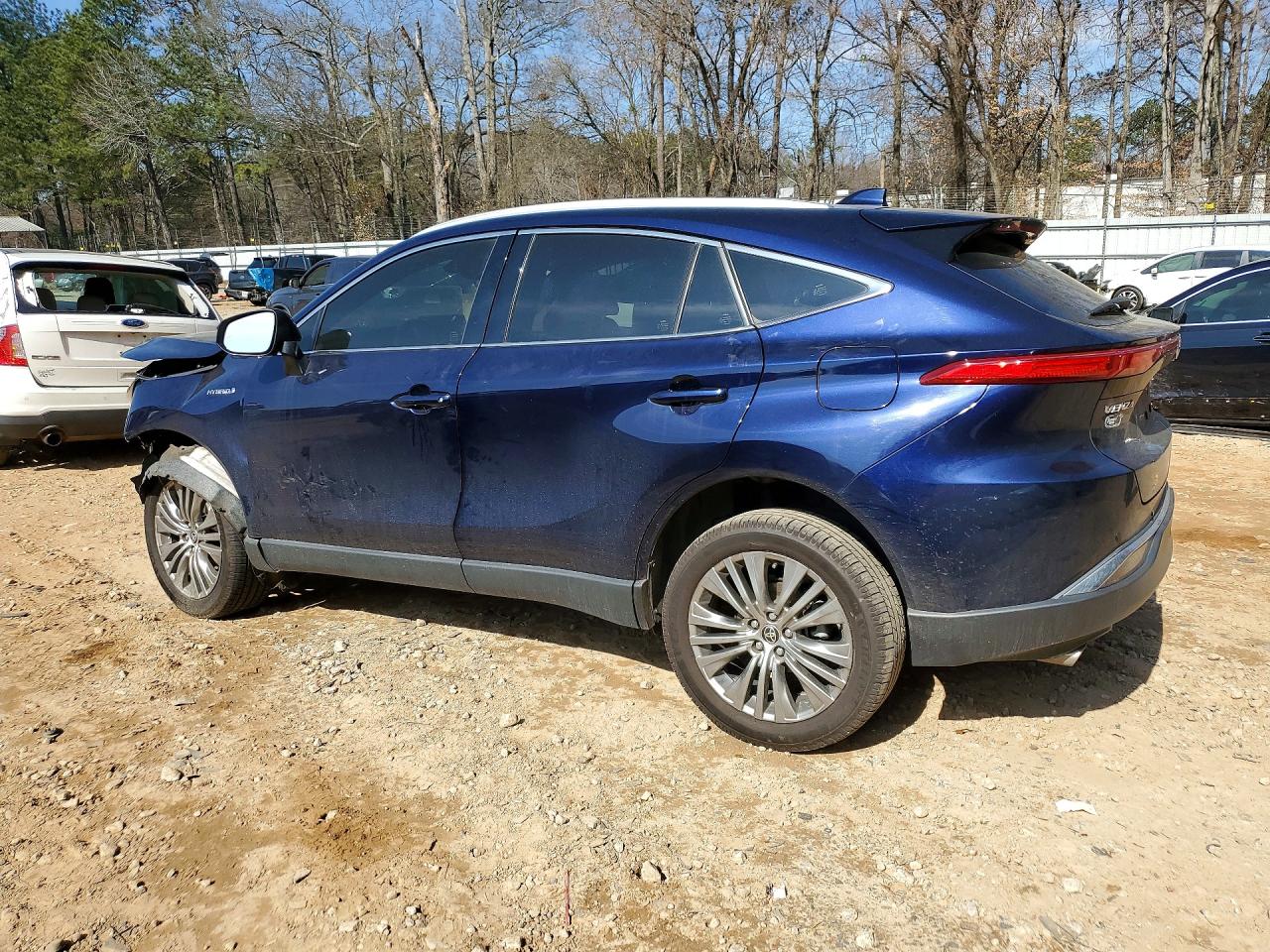 2021 TOYOTA VENZA LE photo 4