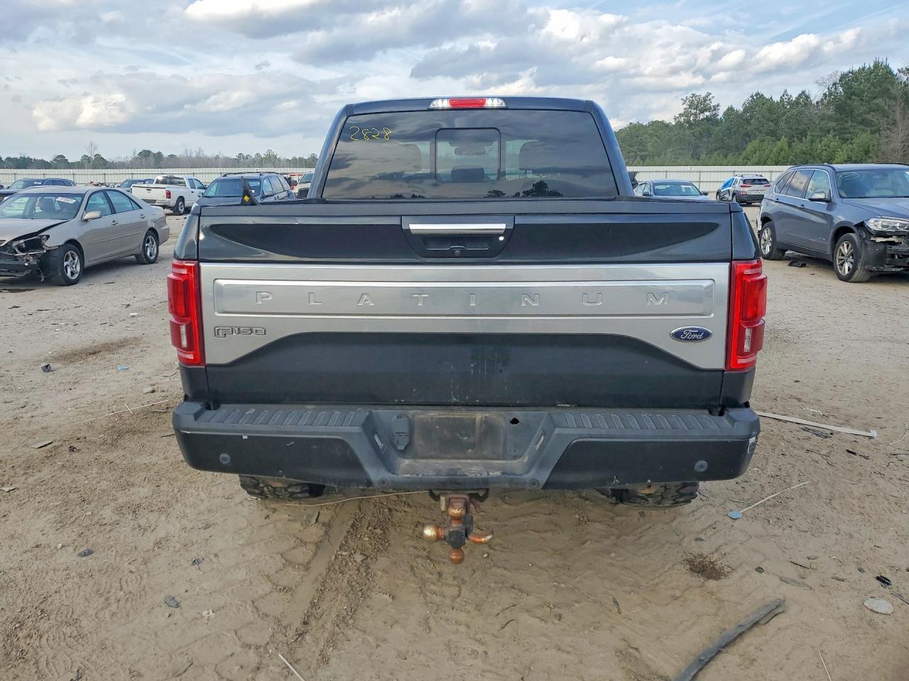 2015 FORD F150 SUPERCREW photo 11