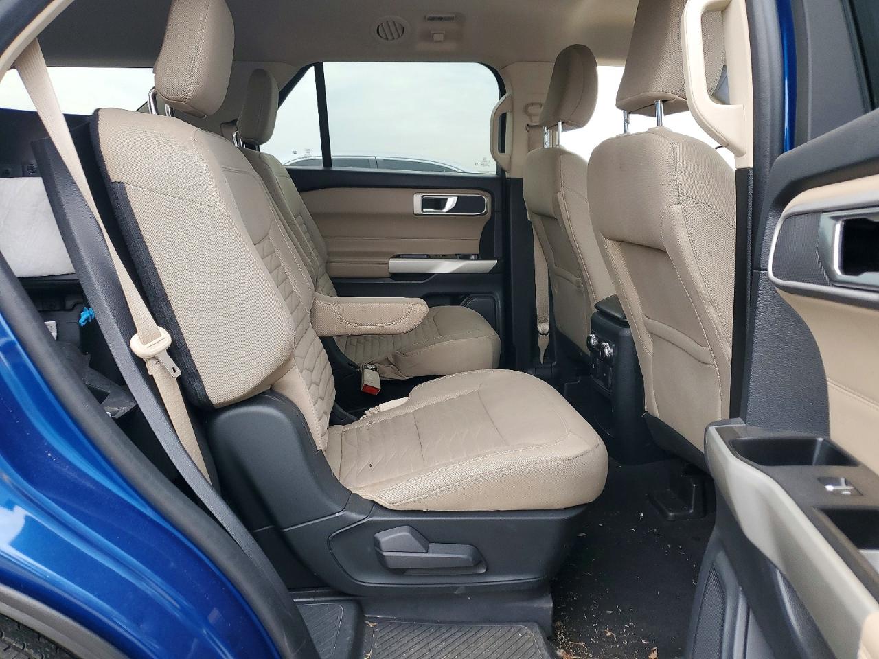 2021 FORD EXPLORER XLT photo 31