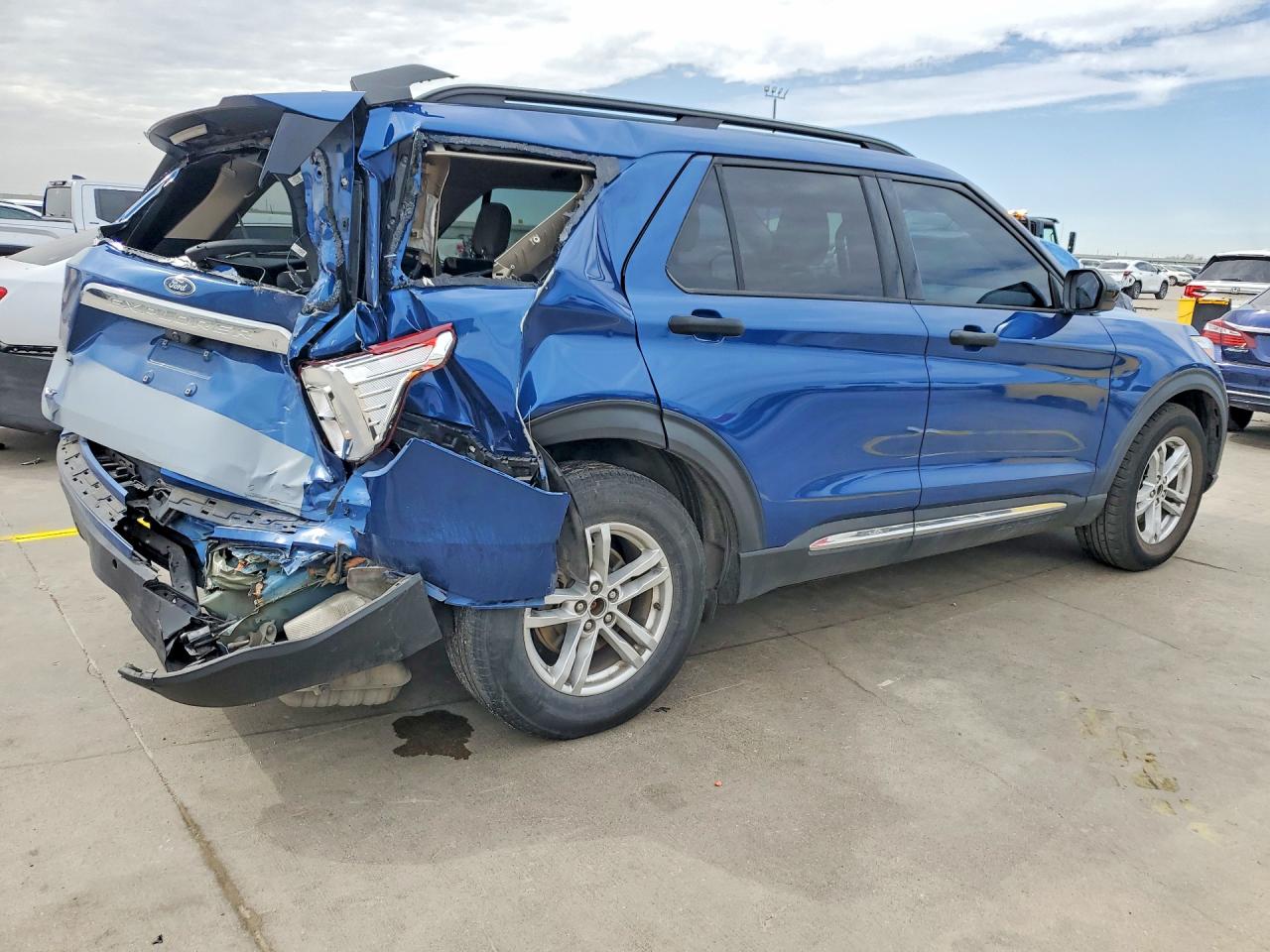 2021 FORD EXPLORER XLT photo 7