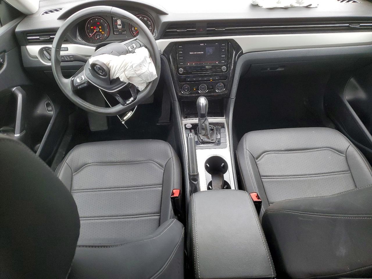 2021 VOLKSWAGEN PASSAT SE photo 15